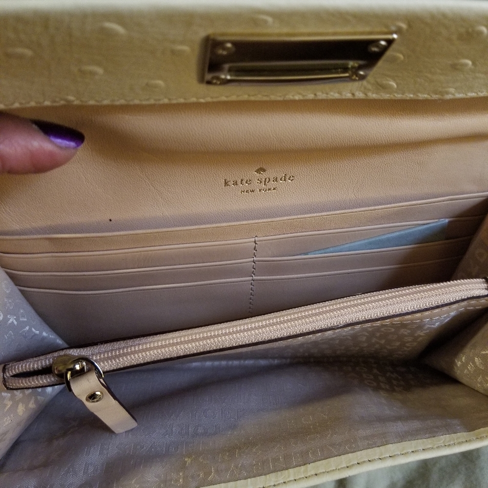 Authentic Kate Spade Wallet - Picture 3 of 5